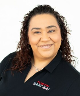 Staff member Isabel Borja Zuniga from ID_e8178e