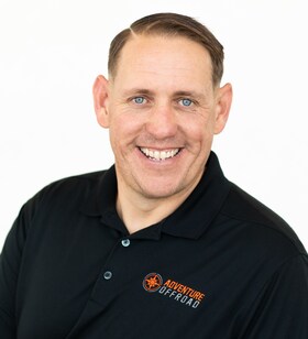 Staff member Jesse James from ID_5e7565