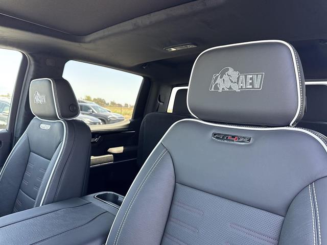 2026 GMC Sierra 1500 AT4X - Photo 23