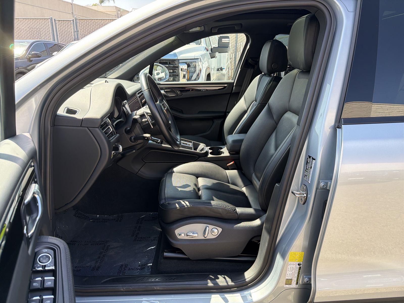 2024 Porsche Macan Base - Photo 19