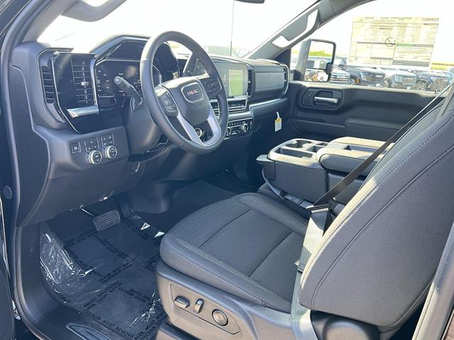 2026 GMC Sierra 3500HD SLE - Photo 9
