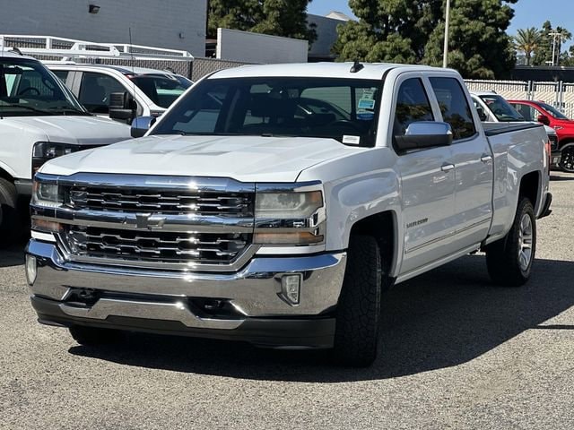 2017 Chevrolet Silverado 1500 LTZ w/1LZ photo 3