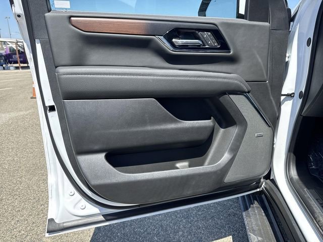 2026 GMC Yukon XL Denali - Photo 18