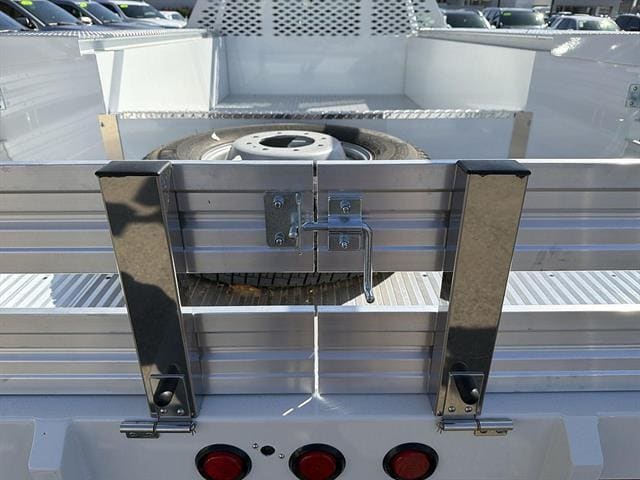 2026 GMC Sierra 3500 Chassis Cab Pro - Photo 23