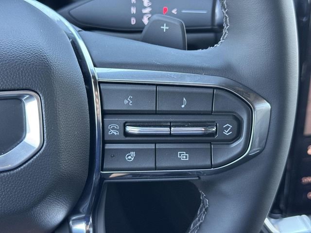 2026 GMC Yukon XL Denali - Photo 10