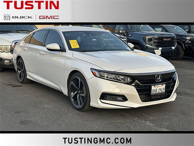 2019 Honda Accord Sport's photo