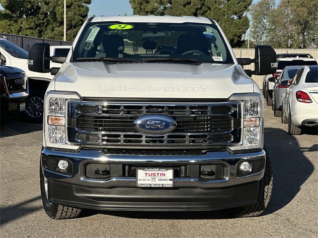 2024 Ford F-250 XLT photo 2