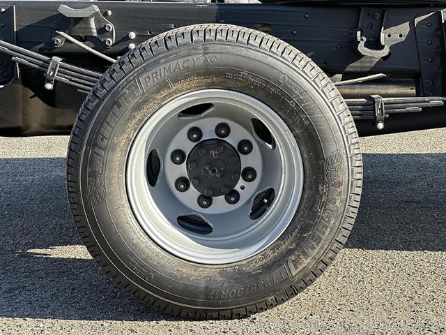 2026 GMC Sierra 3500 Chassis Cab Pro - Photo 26