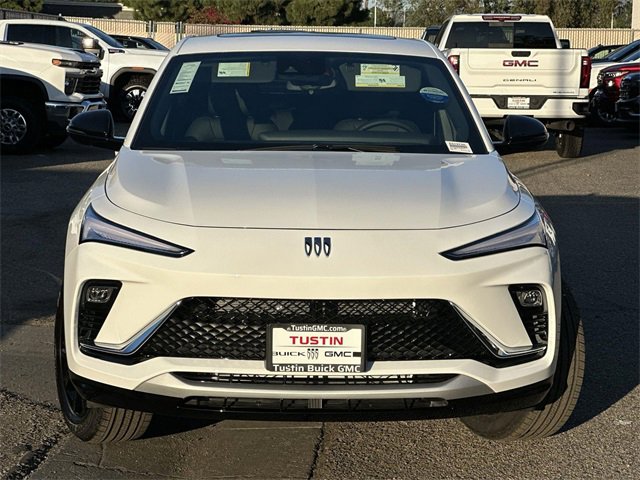 2026 Buick Envista ST photo 2