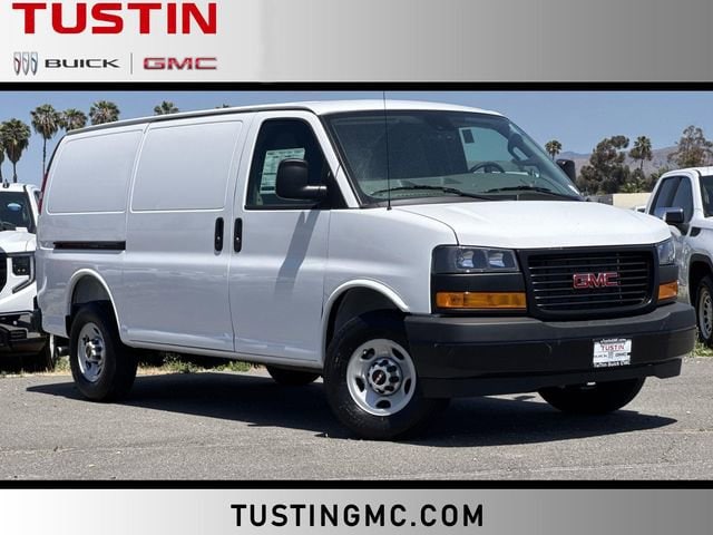 2026 GMC Savana 2500's photo