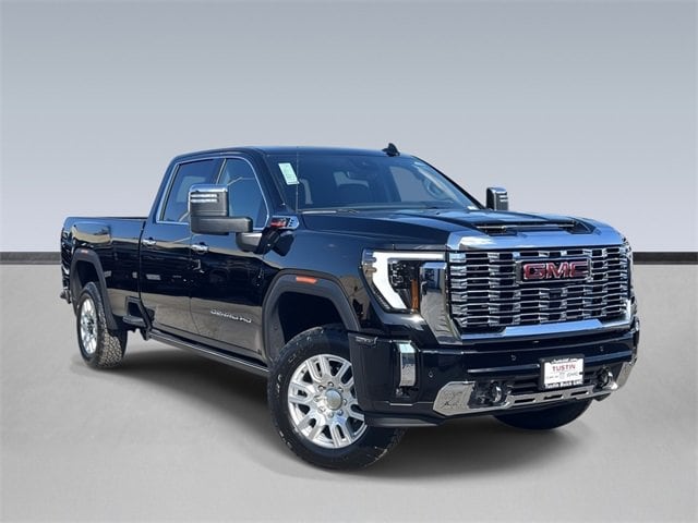 2026 GMC Sierra 2500HD Denali's photo