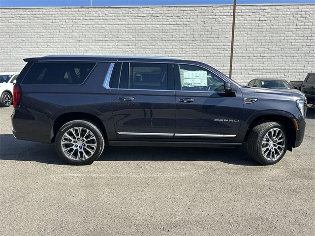 2026 Gmc Yukon XL Denali photo 3