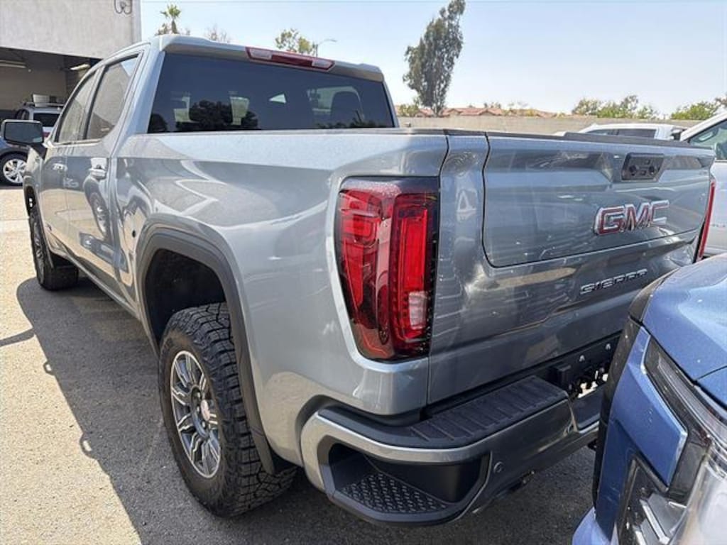 Used 2025 GMC Sierra 1500 AT4 Truck