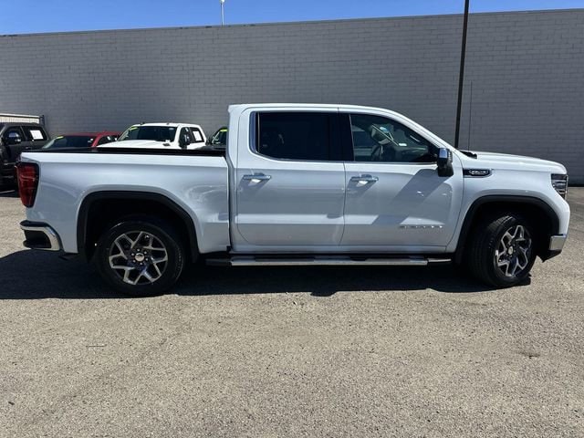 2026 GMC Sierra 1500 SLT photo 2