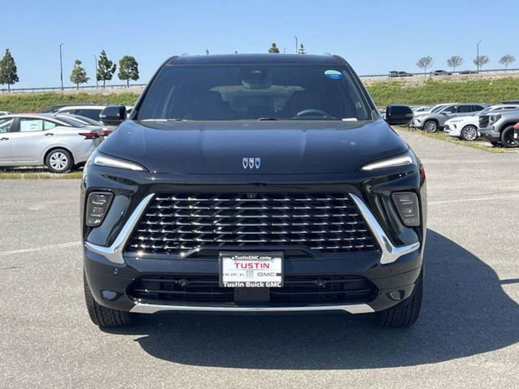 New 2026 Buick Enclave Avenir SUV