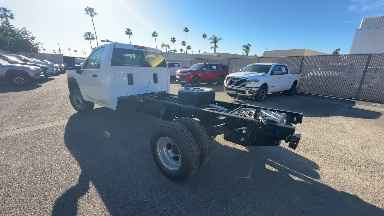 2026 GMC Sierra 3500 Chassis Cab Pro - Photo 32
