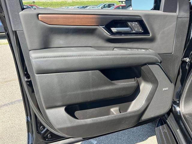2026 GMC Yukon XL Denali - Photo 10