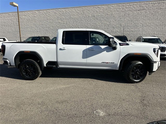 2026 Gmc Sierra 2500 HD AT4 photo 3