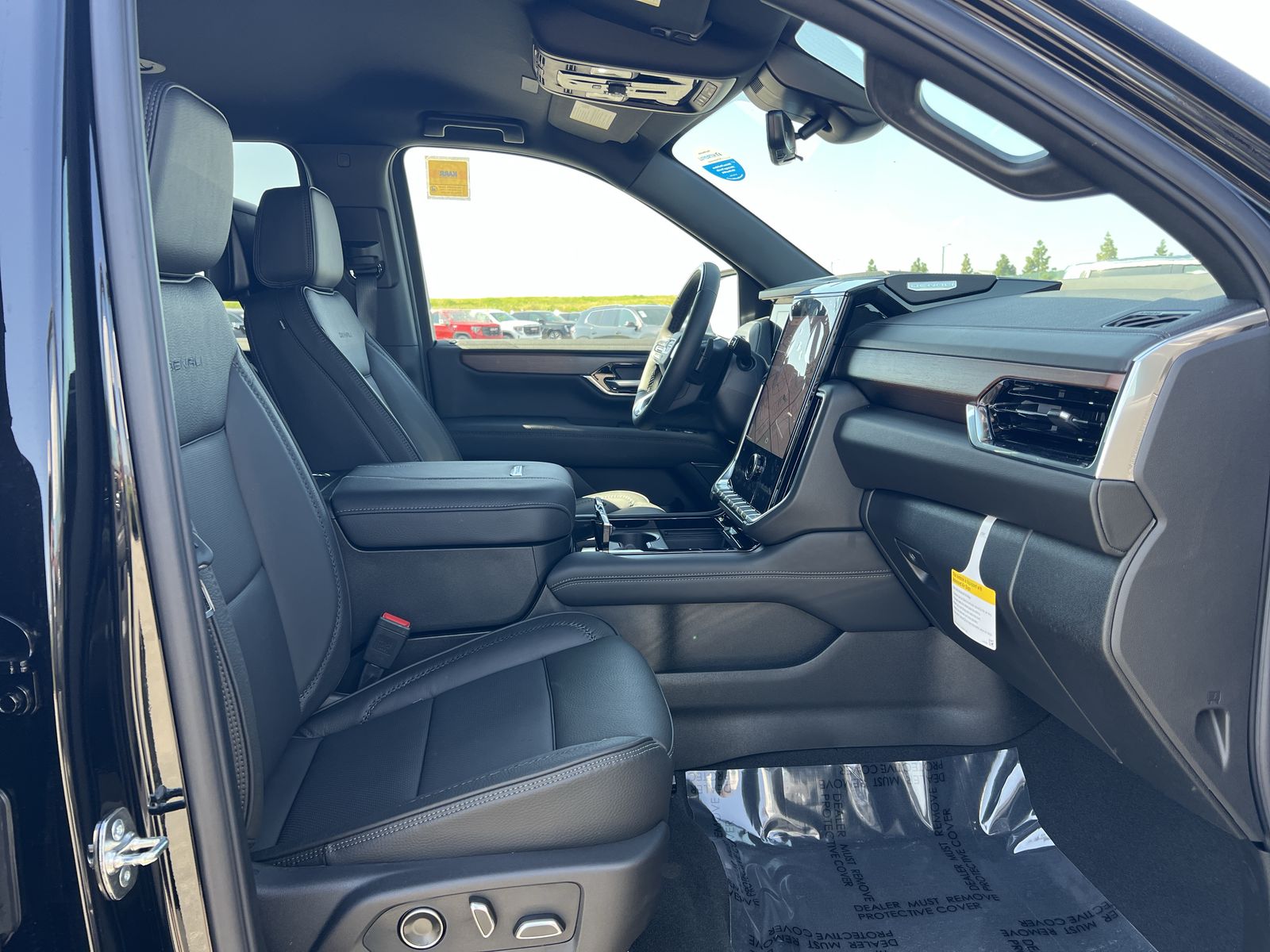 2026 GMC Yukon XL Denali - Photo 76