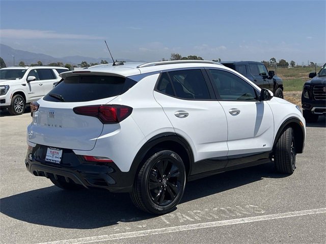 2026 Buick Encore GX Sport Touring photo 2