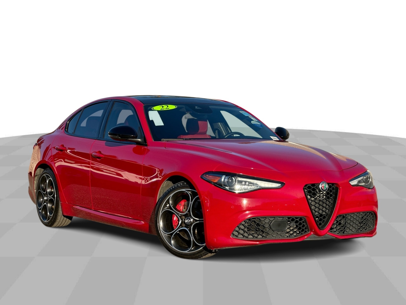 2022 Alfa Romeo Giulia Ti Veloce's photo