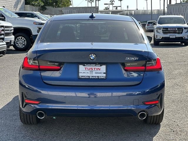 2022 BMW 330i photo 4