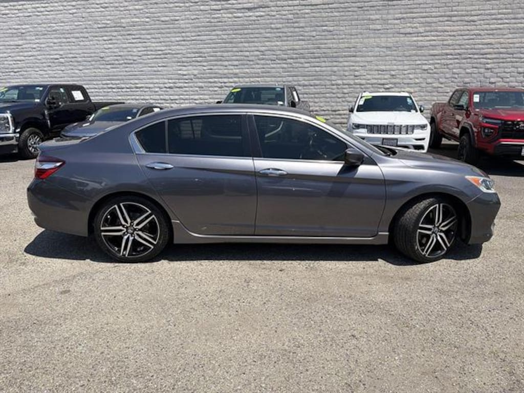 Used 2017 Honda Accord Sport SE Sedan