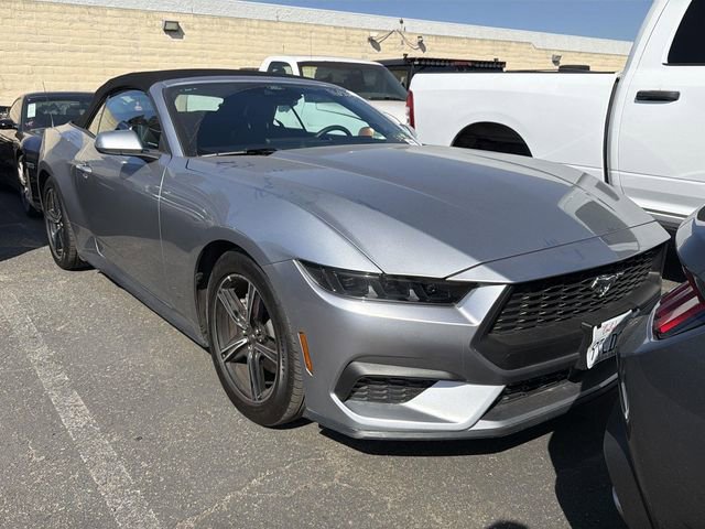 2025 Ford Mustang EcoBoost Convertible's photo