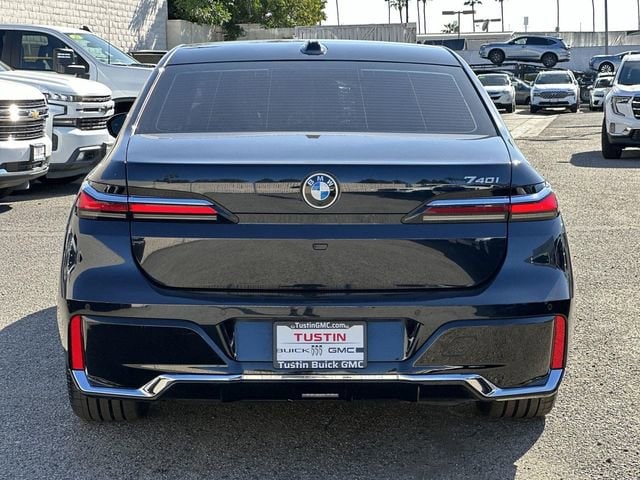 2024 BMW 740i photo 4