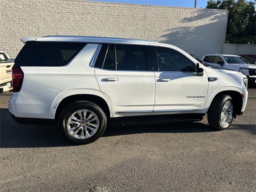 Used 2024 GMC Yukon SLT SUV
