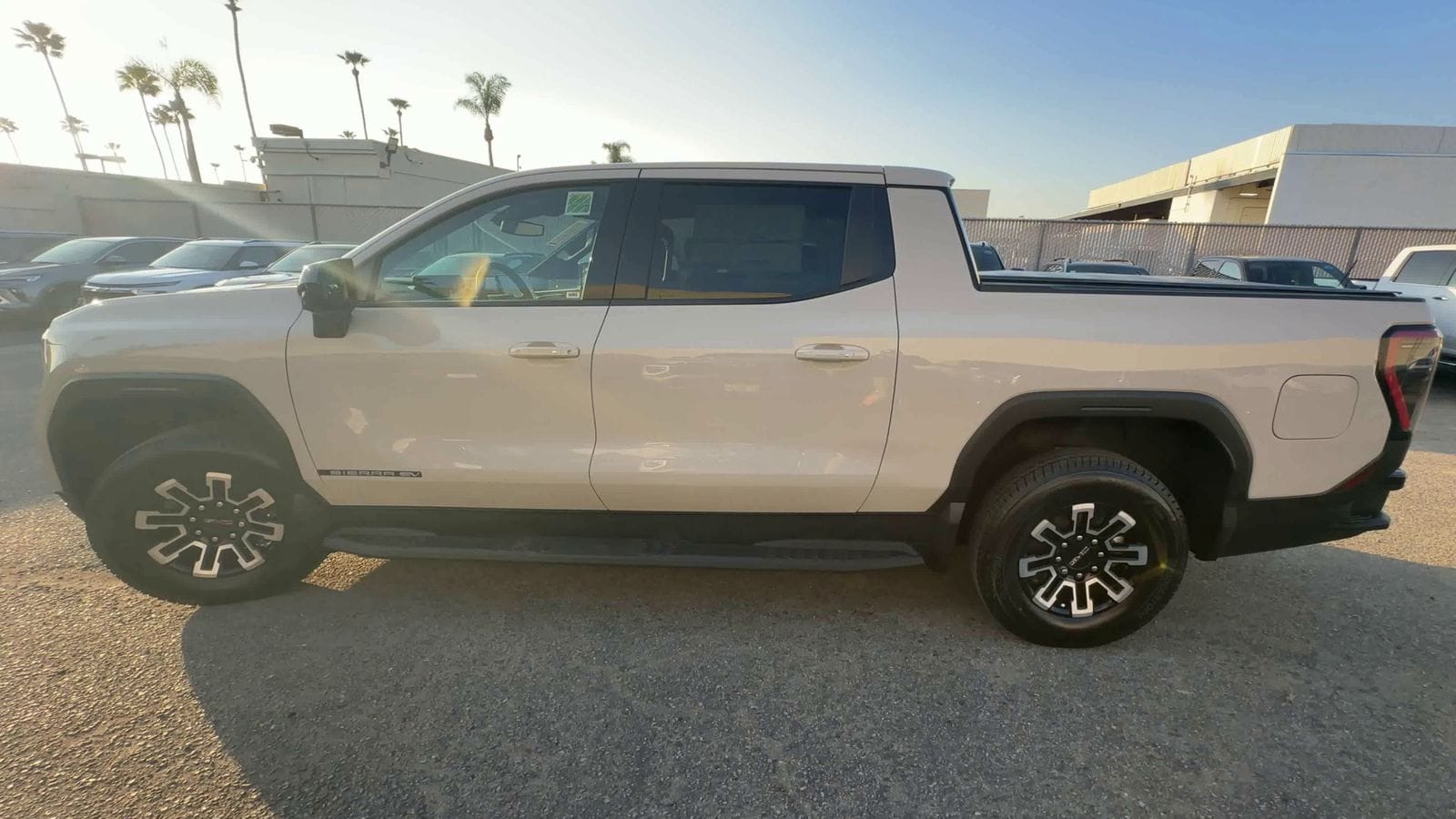 2026 GMC Sierra EV Elevation - Photo 33