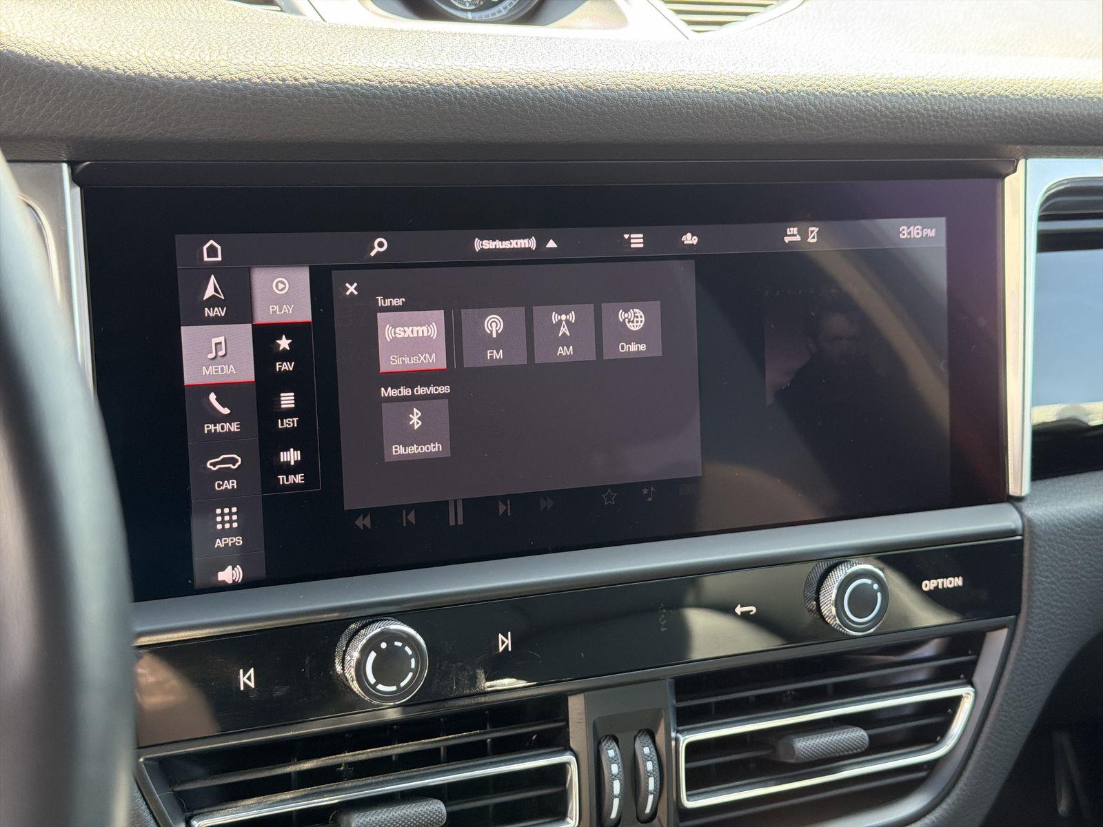 2024 Porsche Macan Base - Photo 12