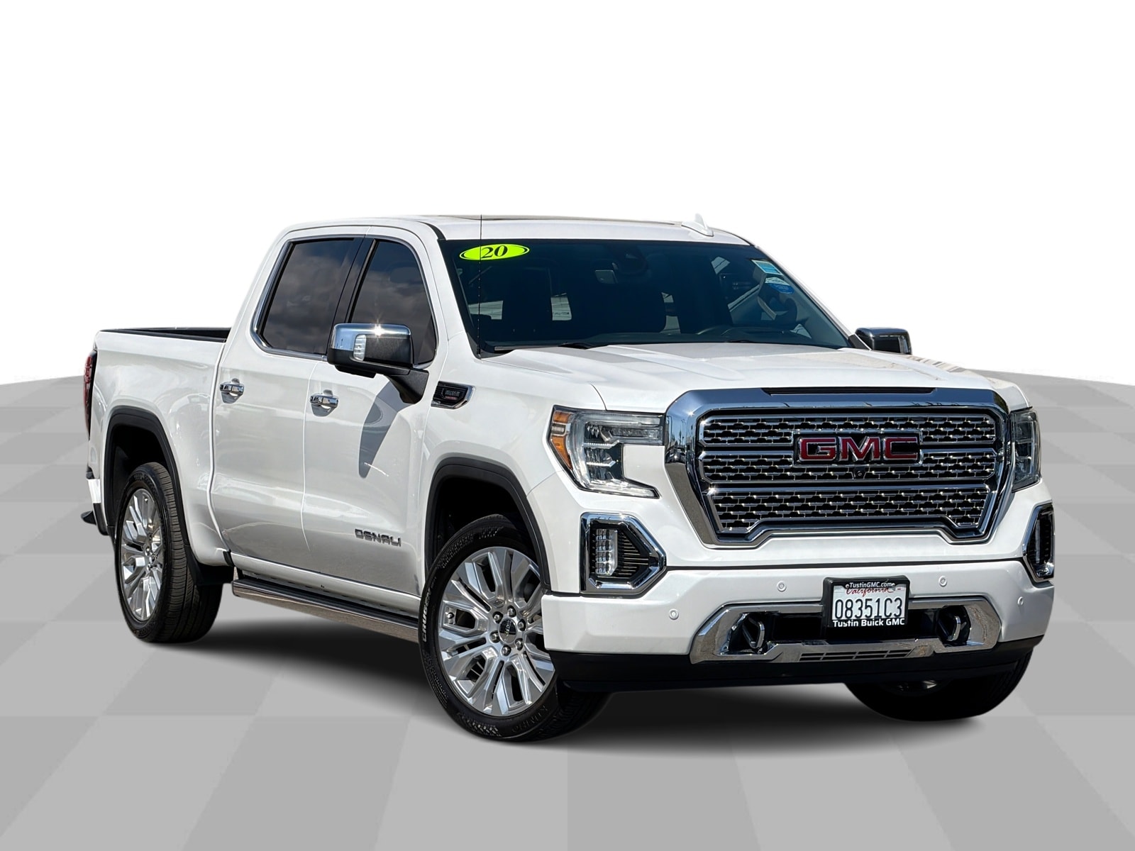 2020 GMC Sierra 4WD Crew Cab Short Box Denali's photo