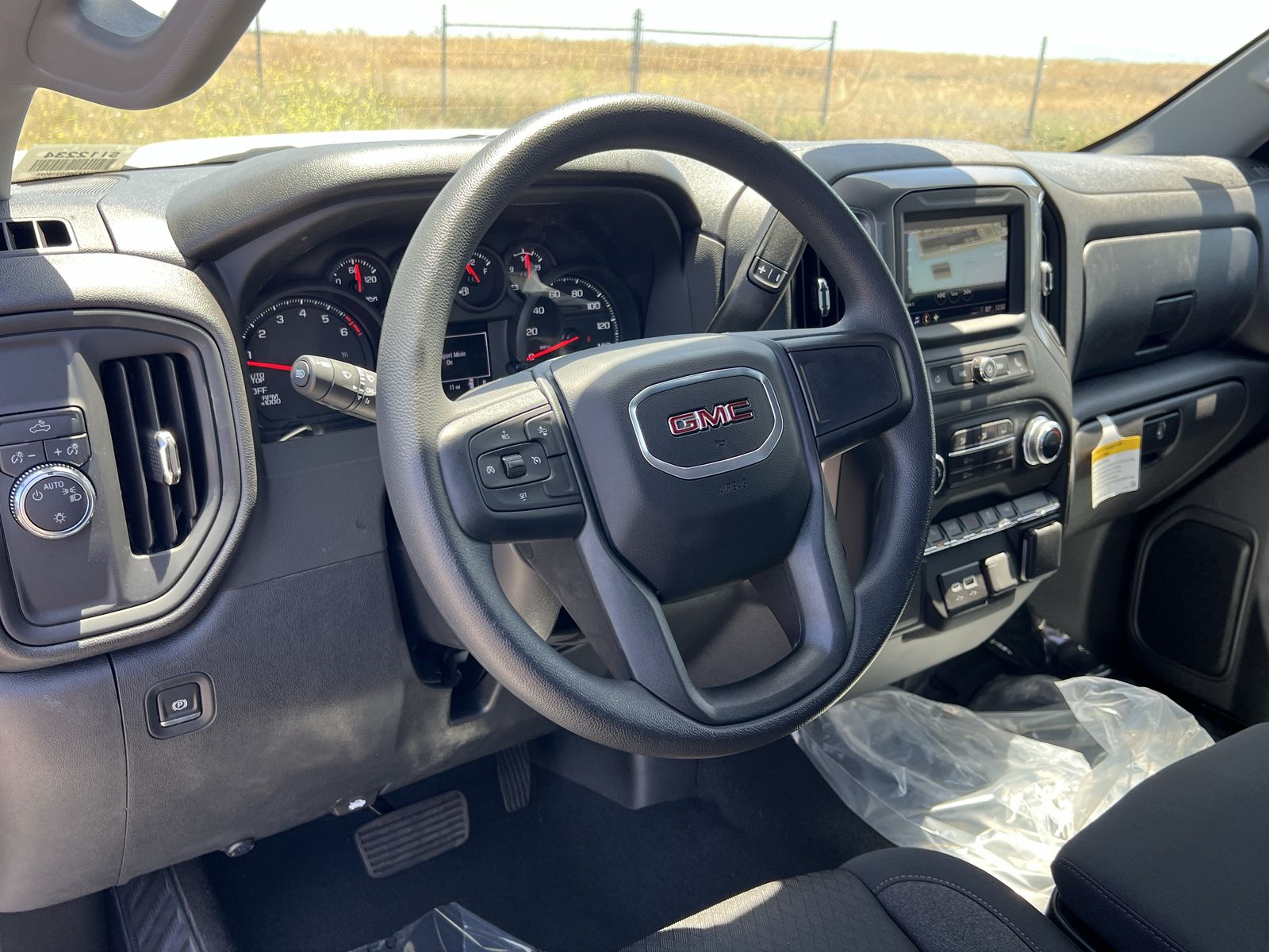 2025 GMC Sierra 1500 Pro - Photo 43