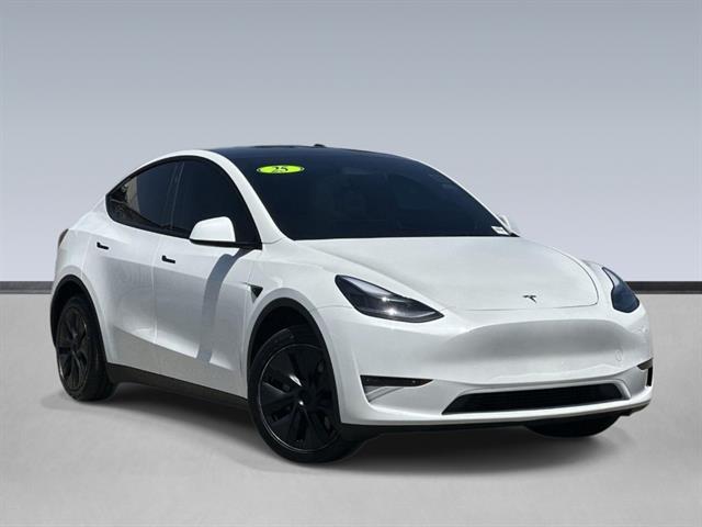 2025 Tesla Model Y Long Range Rear Wheel Drive's photo