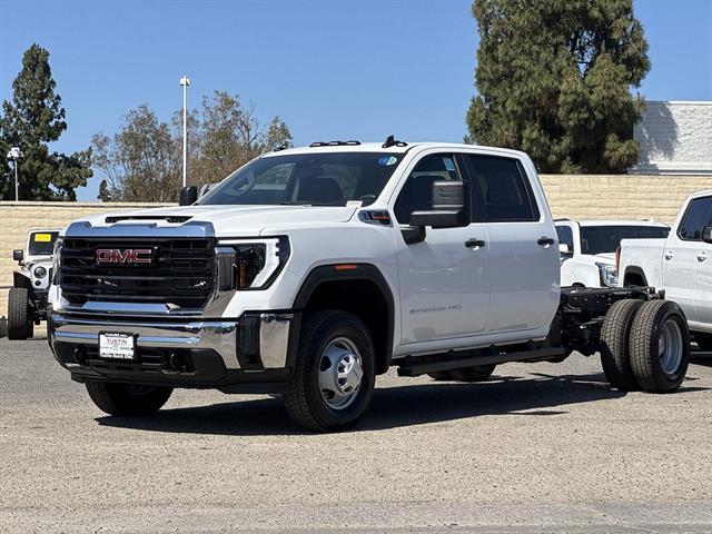 2026 GMC Sierra 3500 Chassis Cab Pro - Photo 6