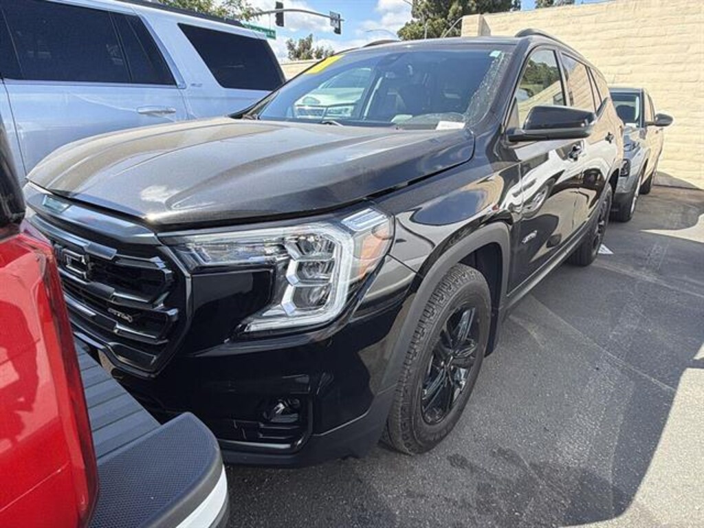 Used 2023 GMC Terrain AT4 SUV