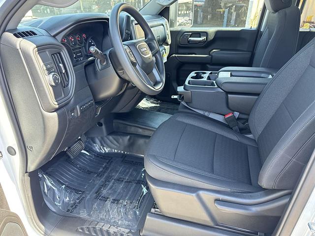2026 GMC Sierra 3500 Chassis Cab Pro - Photo 18