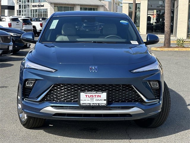 2026 Buick Envista Avenir photo 2