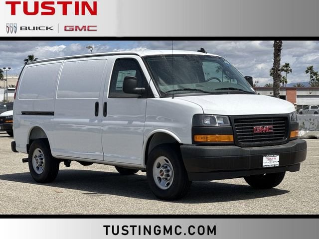 2026 GMC Savana 2500's photo