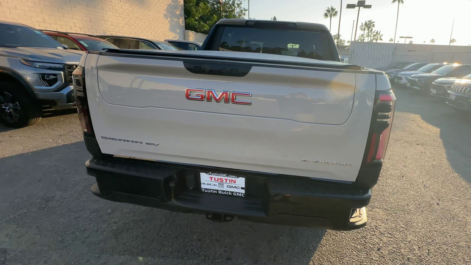 2026 GMC Sierra EV Elevation - Photo 35