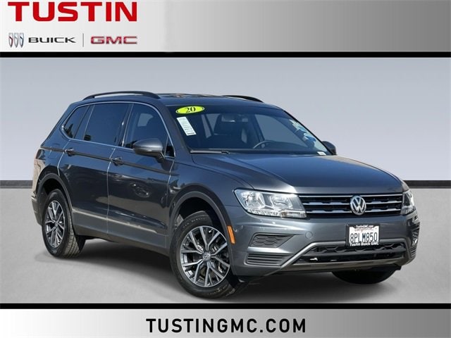 2020 Volkswagen Tiguan SE's photo