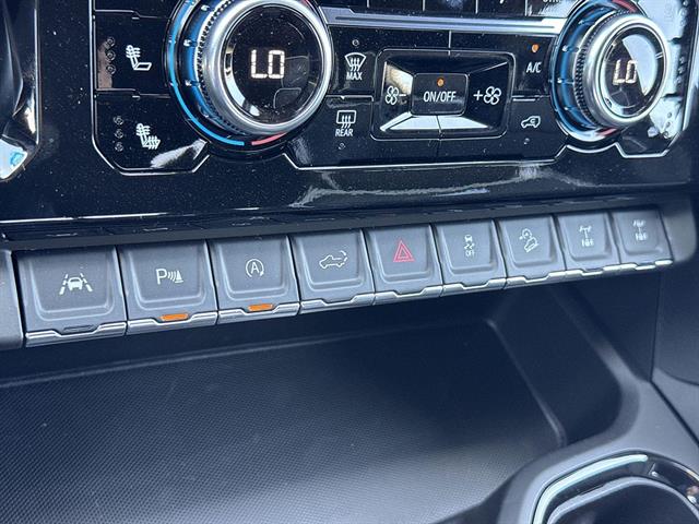 2026 GMC Sierra 1500 AT4X - Photo 18