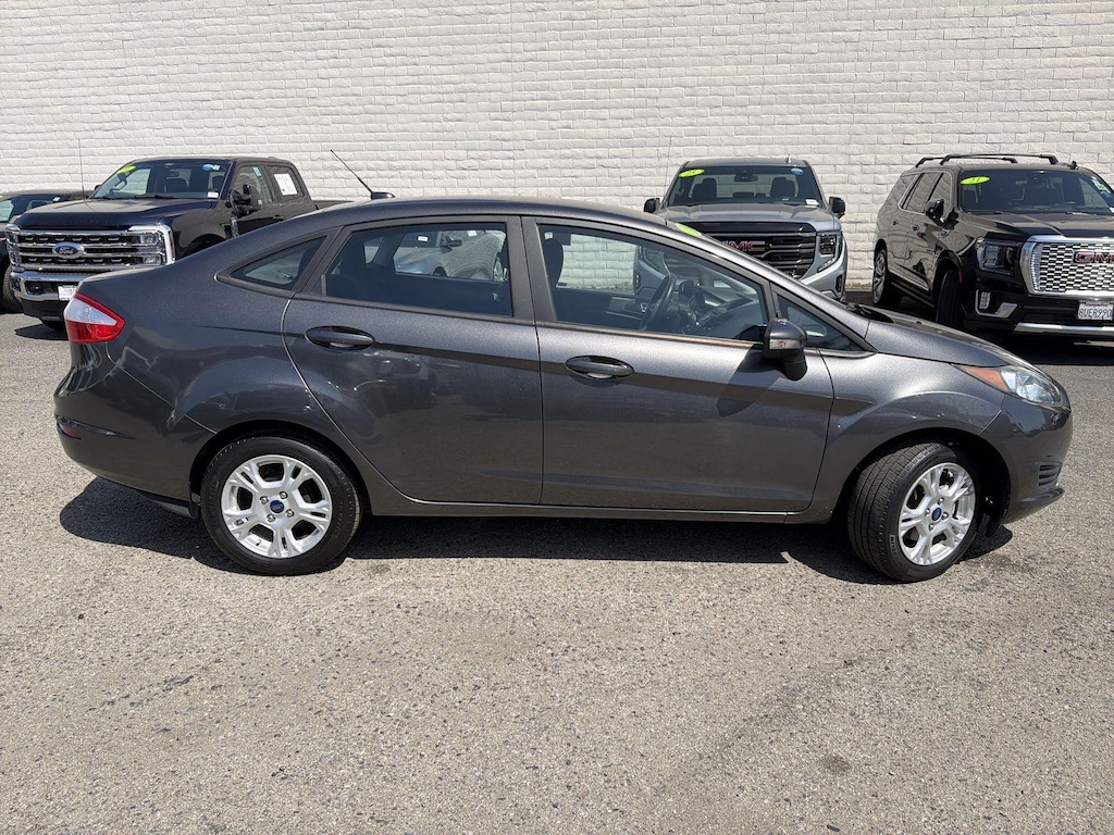 Used 2016 Ford Fiesta SE