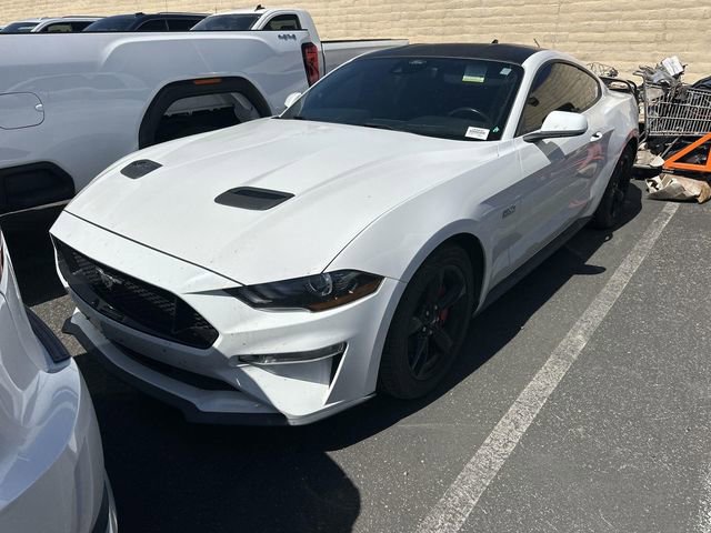 2021 Ford Mustang photo 2