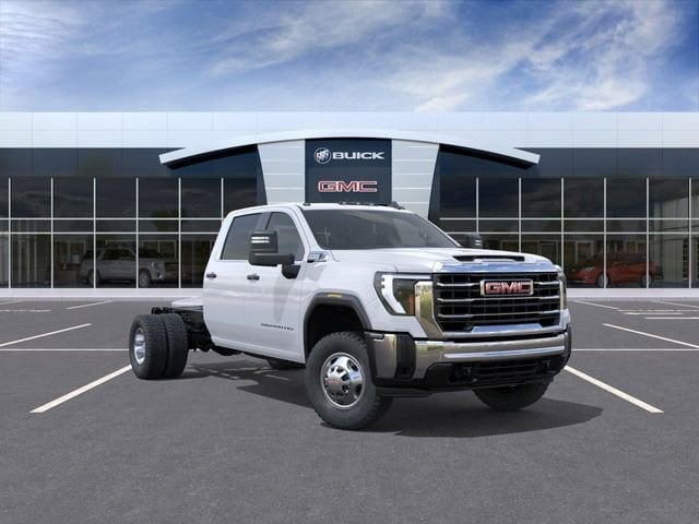 2026 GMC Sierra 2WD Crew Cab Standard Box Pro's photo