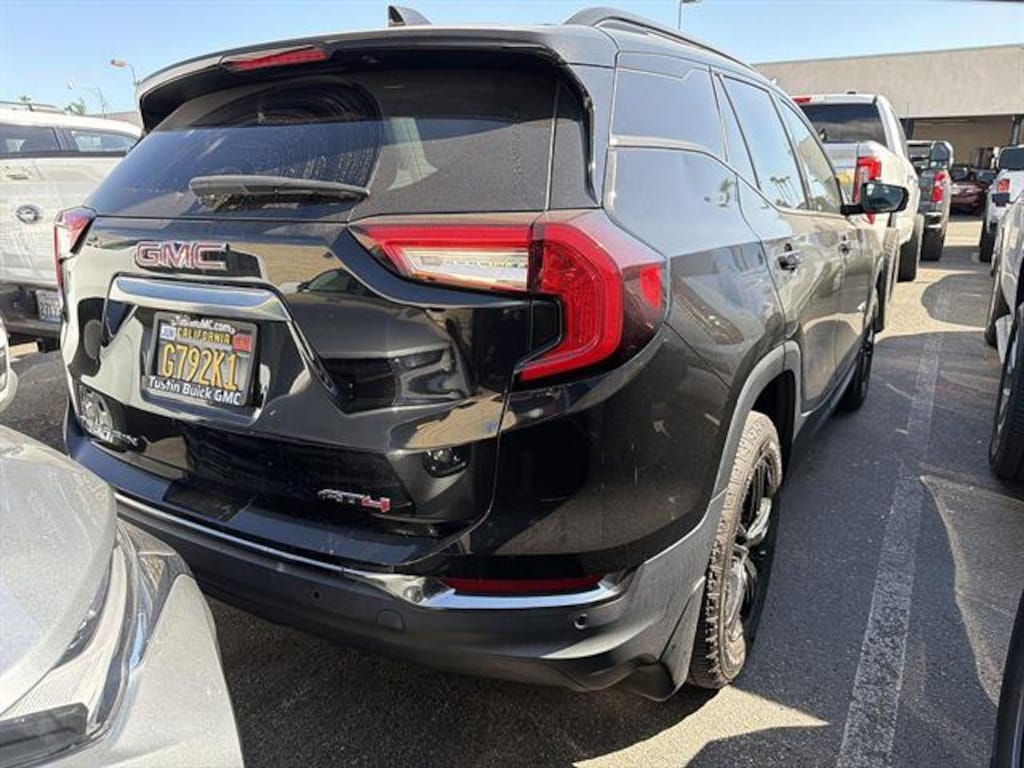 Used 2023 GMC Terrain AT4 SUV