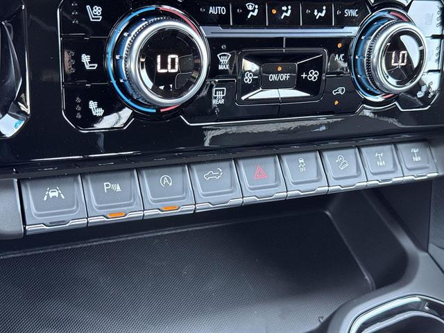 2026 GMC Sierra 1500 AT4X - Photo 18