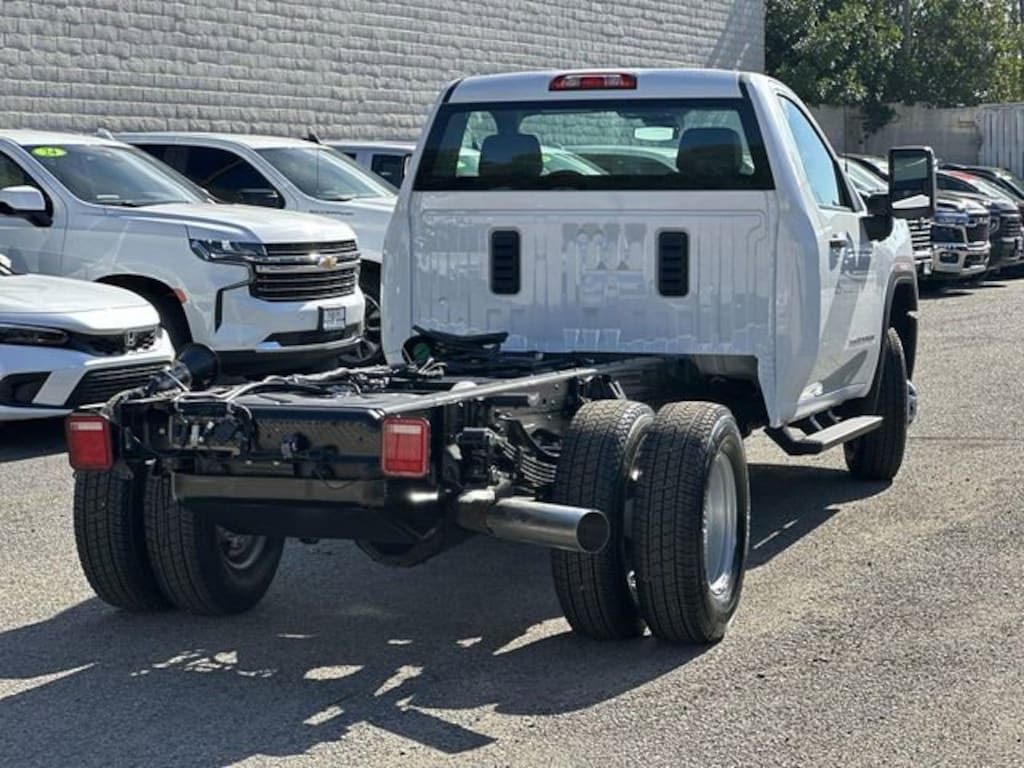 New 2026 GMC Sierra 3500 HD Chassis Cab Pro Truck