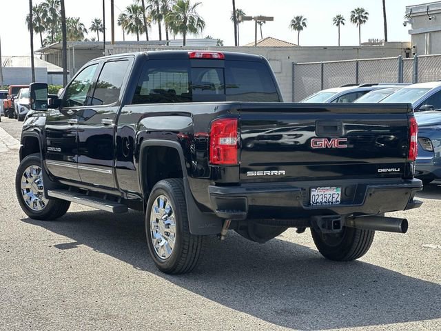2017 GMC Sierra 2500HD Denali photo 5